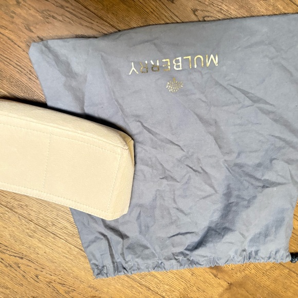 Mulberry Lily Scarlet Red Leather Bag - Picture 16 of 16